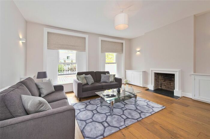 2 Bedroom Flat To Rent In Westbourne Grove, Notting Hill, London, W11