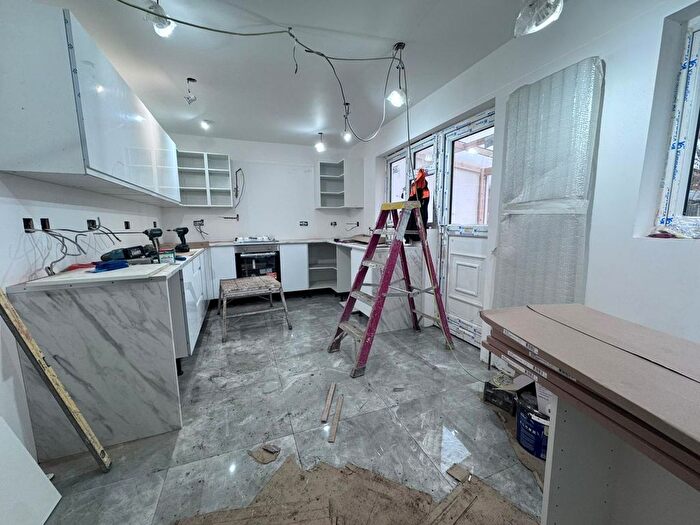 3 Bedroom Terraced House To Rent In Laburnum Avenue, Enfield, N9