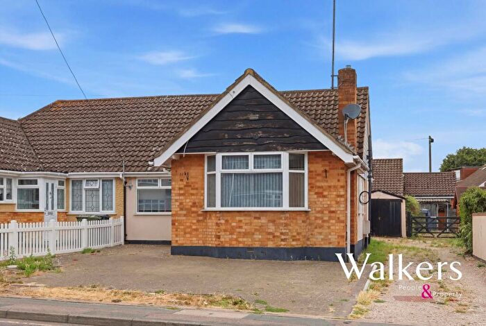 3 Bedroom Semi-Detached Bungalow For Sale In Perry Street, Billericay, CM12