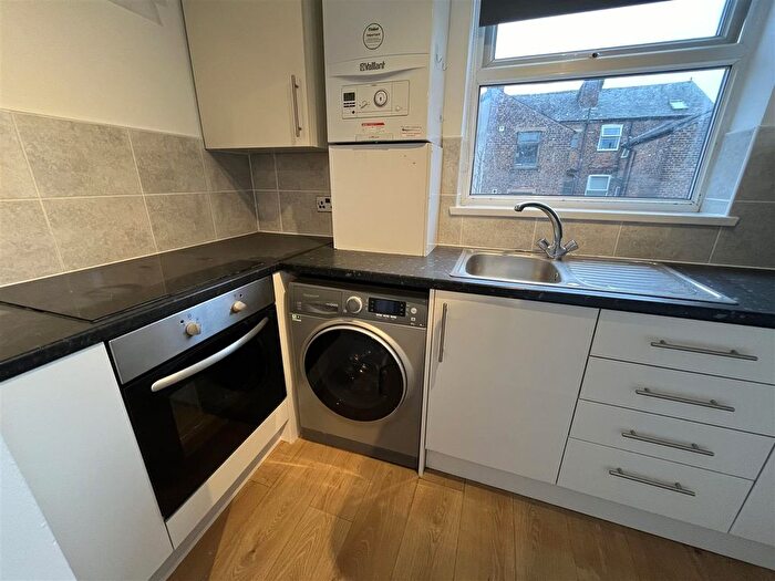 1 Bedroom Flat To Rent In Sandy Grove, Salford, M6