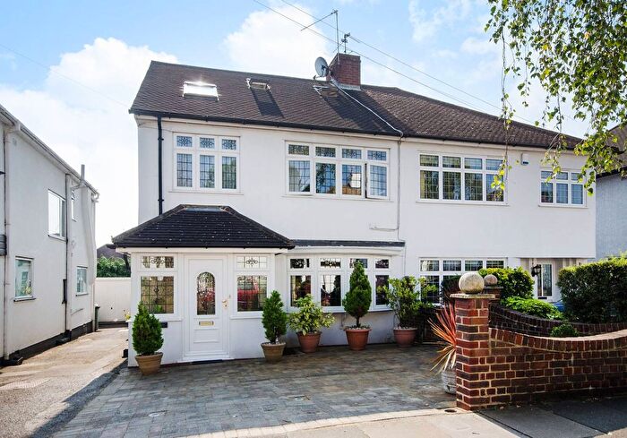 4 Bedroom Semi Detached House For Sale In Whitegate Gardens, Harrow Weald, Harrow, HA3