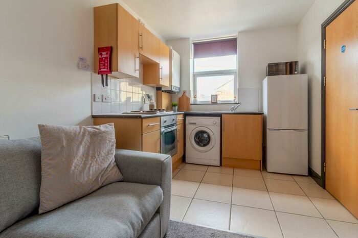 2 Bedroom Flat To Rent In Flat, The Rayner Building - Portland Street, Lincoln, LN5