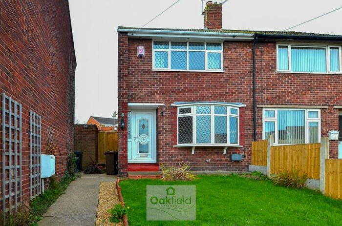 2 Bedroom Semi-Detached House To Rent In Ffordd Llewelyn, Flint, Flintshire, CH6