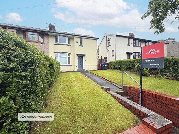 3 Bedroom Semi Detached House For Sale In Rossendale Road, Burnley, Lancashire, BB11