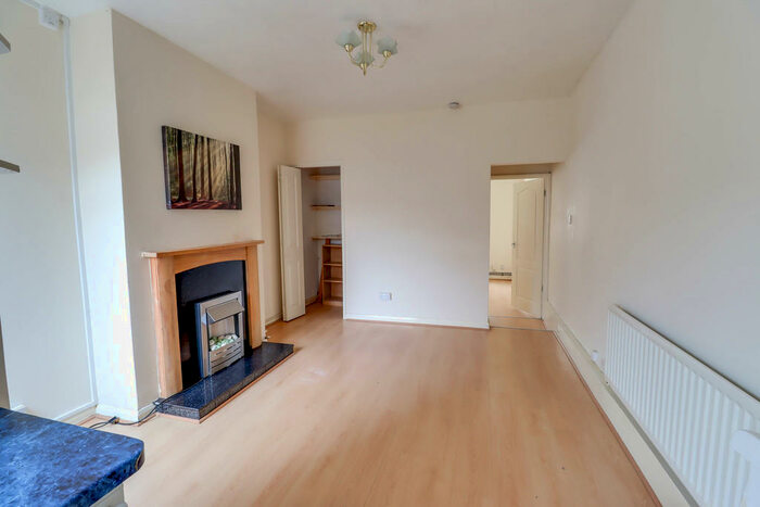 1 Bedroom Ground Flat To Rent In Charles Street, Hinckley, LE10