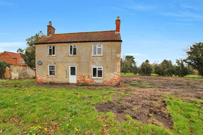 4 Bedroom Cottage For Sale In Market Rasen Road, Holton-Le-Moor, Market Rasen, LN7