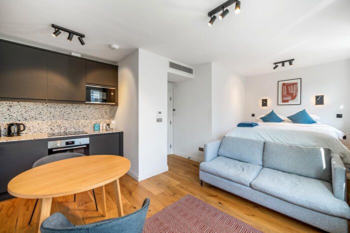 Apartment To Rent In Coleherne Road, Chelsea, SW10