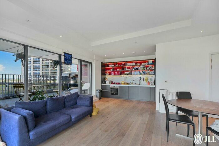 2 Bedroom Flat To Rent In Modena House, London, E14