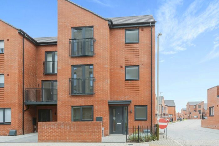 4 Bedroom Town House To Rent In All Saints Road, Leicester, LE3