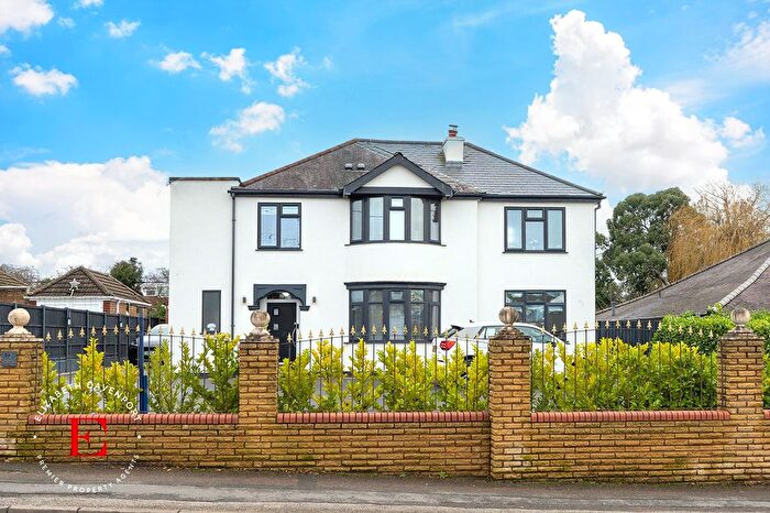 4 Bedroom Detached House For Sale In Hockley Lane, Coventry, CV5