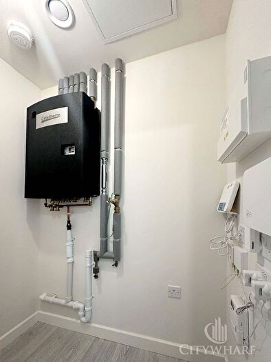 2 Bedroom Flat To Rent In Flat, Nelsson Apartments, Eastman Road, Harrow, HA1