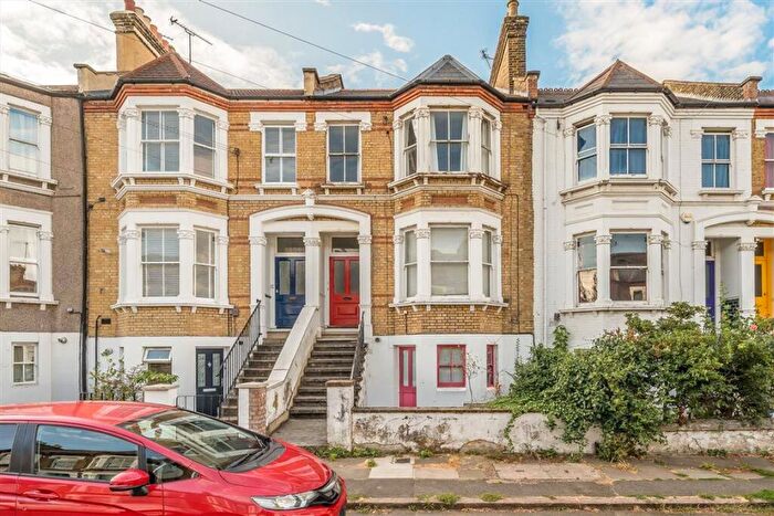 2 Bedroom Flat To Rent In Arbuthnot Road, New Cross, SE14