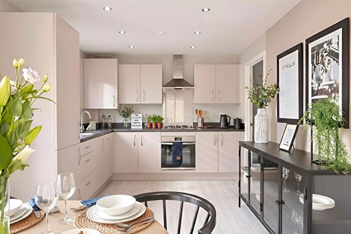 3 Bedroom Semi-Detached House For Sale In Pinhoe, Exeter, EX4