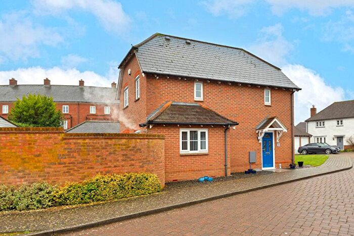 3 Bedroom Detached House For Sale In Elan Close, Kings Hill, West Malling, ME19