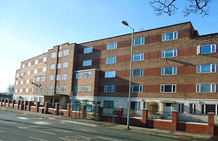 1 Bedroom Property To Rent In Wilmslow Road, Manchester, M20