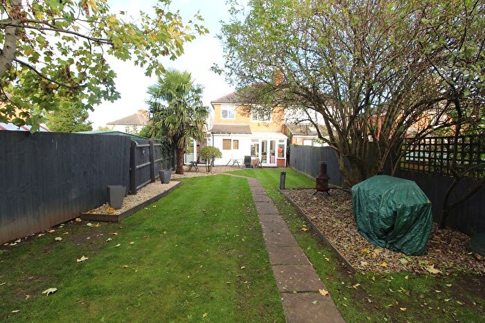 3 Bedroom Semi-Detached House For Sale In Windsor Avenue, Glen Parva, Leicester, LE2