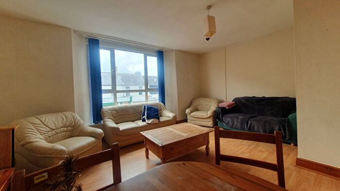 2 Bedroom Flat To Rent In Cowbridge Road East, Canton, Cardiff, CF11