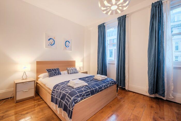 1 Bedroom Flat To Rent In , Oxford Street, W1D