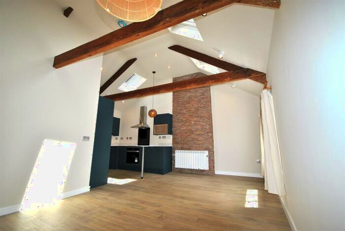 1 Bedroom House To Rent In Wellington House, Tenby, SA70