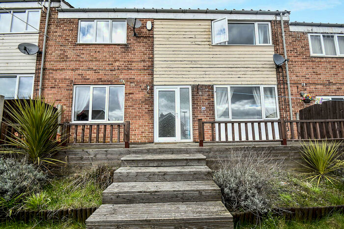 3 Bedroom Terraced House To Rent In High Green, Sheffield, S35