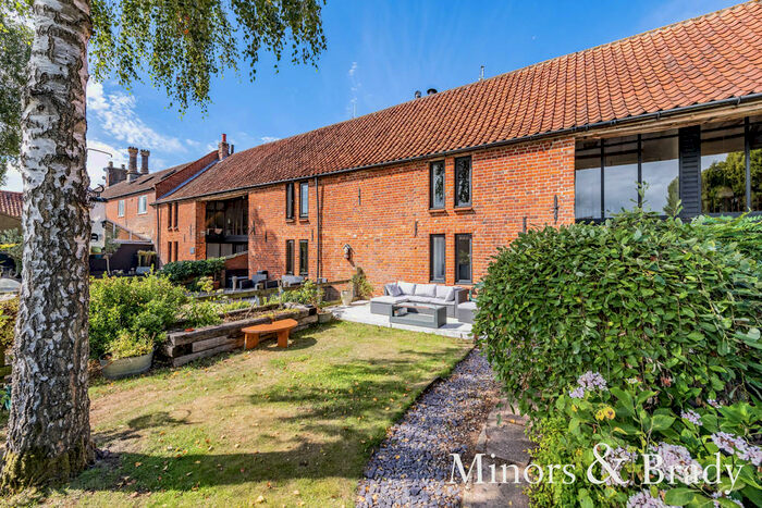 2 Bedroom Barn Conversion For Sale In Low Road, Runham, Great Yarmouth, NR29