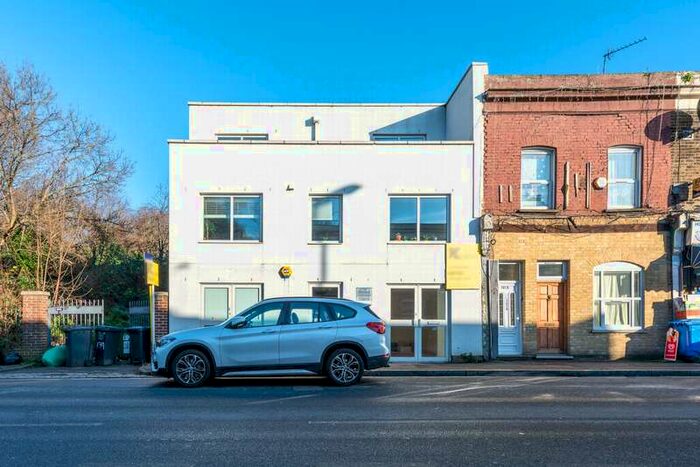 2 Bedroom Flat For Sale In Parkview Apartments, Brookmill Road, London, SE8