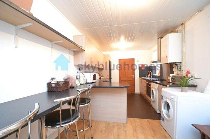 4 Bedroom Terraced House To Rent In St. Albans Road, Leicester, LE2