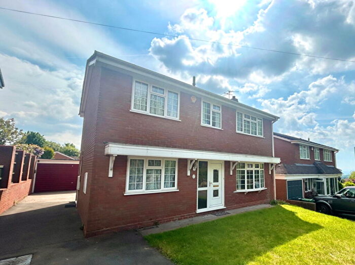 4 Bedroom Detached House For Sale In Wilkes Croft, Sedgley, DY3