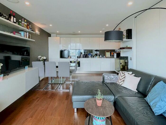 3 Bedroom Apartment To Rent In Wharf Street, London, SE8