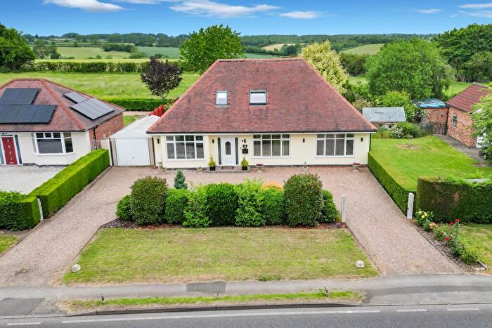 4 Bedroom Detached House For Sale In Spring Lane, Lambley, NG4