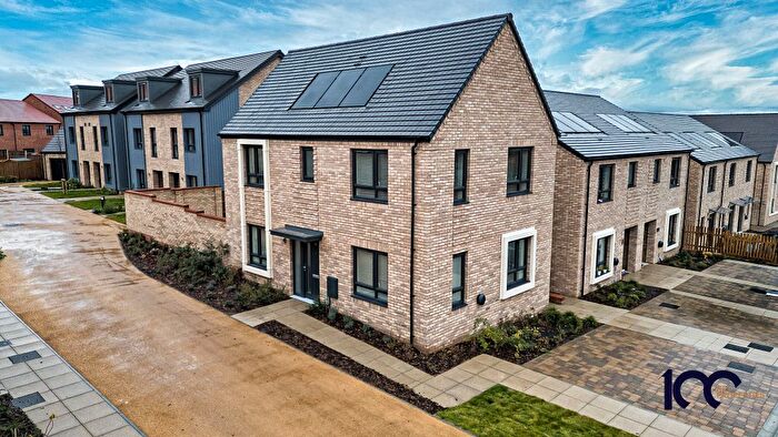 3 Bedroom Detached House To Rent In Scotney Drive, Greenhithe, DA9