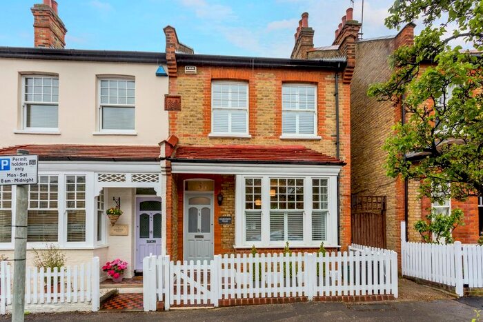 4 Bedroom End Of Terrace House To Rent In Marguerite Villas, Copse Hill, London, SW20