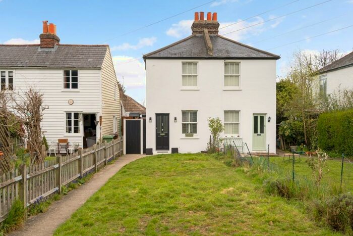 2 Bedroom Semi-Detached House To Rent In Bracken Path, Epsom, KT18