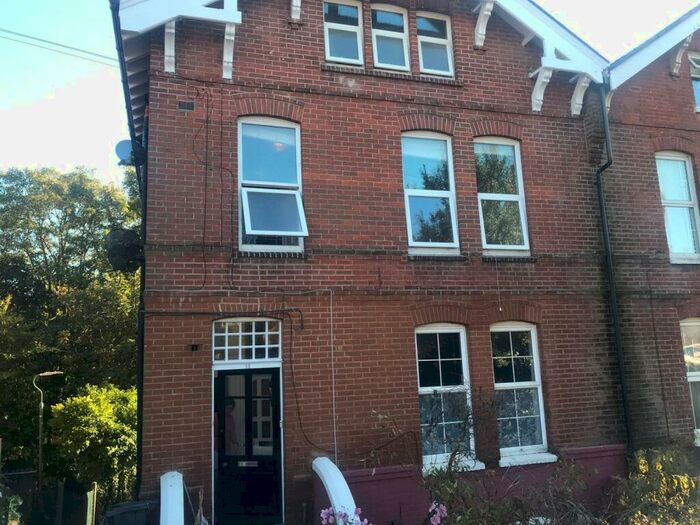 3 Bedroom Maisonette To Rent In Bedroom Maisonette In Bournemouth, BH1