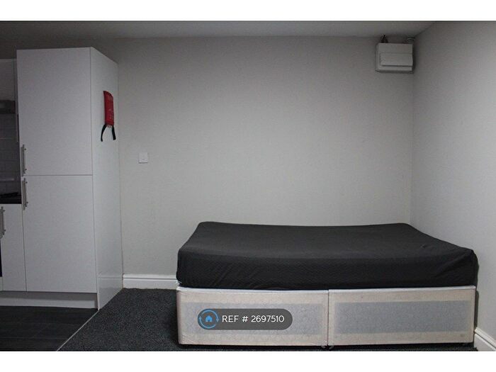 Studio To Rent In Lower Cathedral Road, Cardiff, CF11