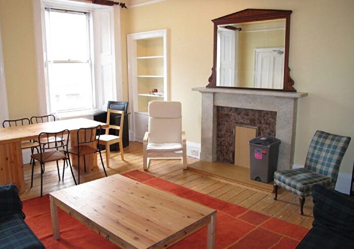 4 Bedroom Flat To Rent In () Morningside Road, Edinburgh, EH10