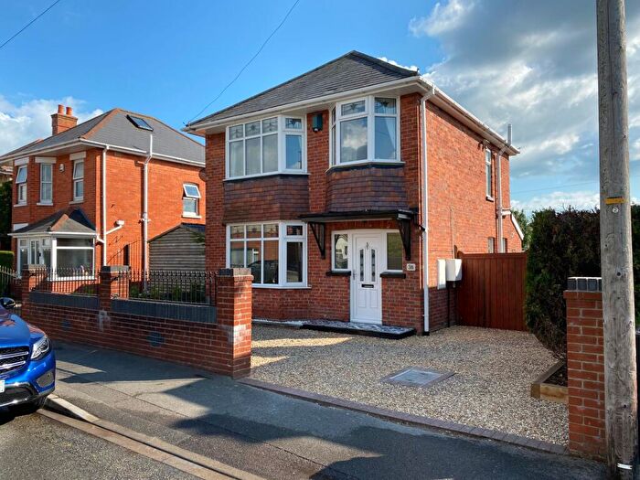 3 Bedroom Detached House For Sale In Gorsecliff Road, Ensbury Park, BH10