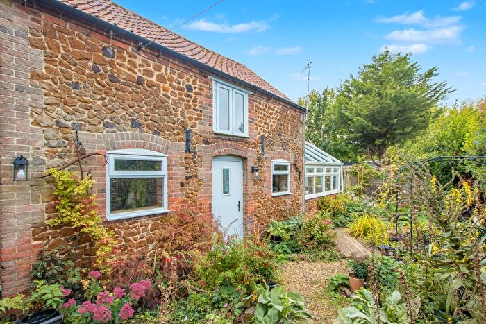 1 Bedroom Barn Conversion For Sale In Station Road, Snettisham, PE31
