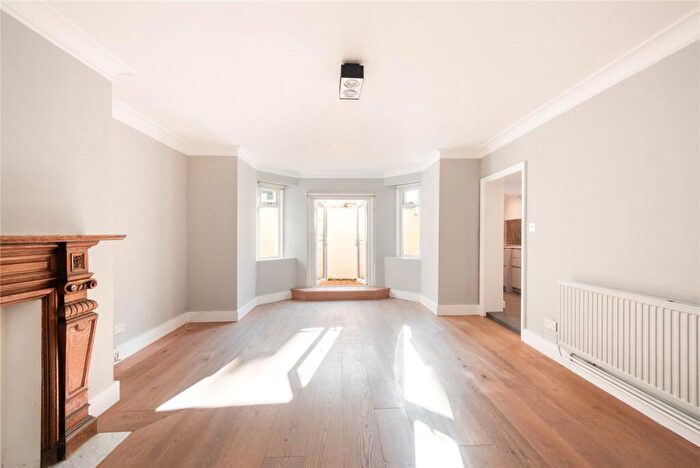 3 Bedroom Apartment For Sale In Lancaster Drive, London, NW3