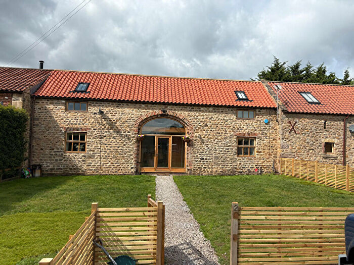 3 Bedroom Barn Conversion For Sale In Gatherley Road, Brompton On Swale, DL10