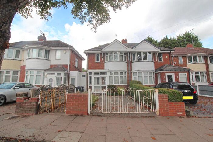 2 Bedroom Semi Detached House For Sale In Gilbertstone Avenue, Birmingham, B26