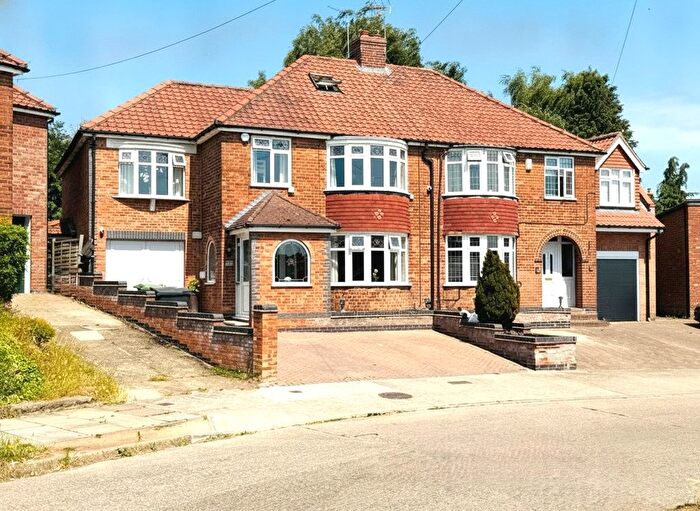 5 Bedroom Semi Detached House For Sale In Almsford Drive, Acomb York, YO26