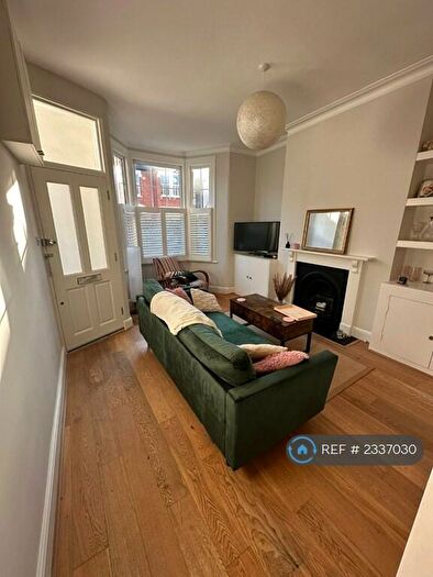 1 Bedroom Flat To Rent In Cambray Road, London, SW12