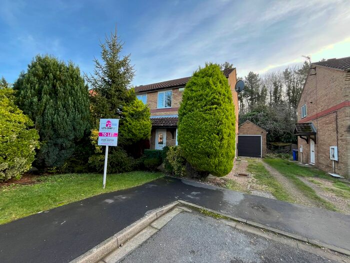 3 Bedroom Semi-Detached House To Rent In Sinclair Close, Boston, PE21