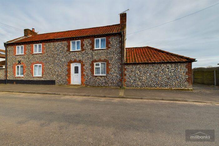 1 Bedroom Semi-Detached House For Sale In West Harling Road, East Harling, Norwich, Norfolk, NR16