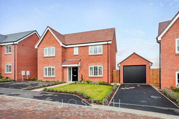 4 Bedroom Detached House For Sale In Ridleys Orchard, IP1