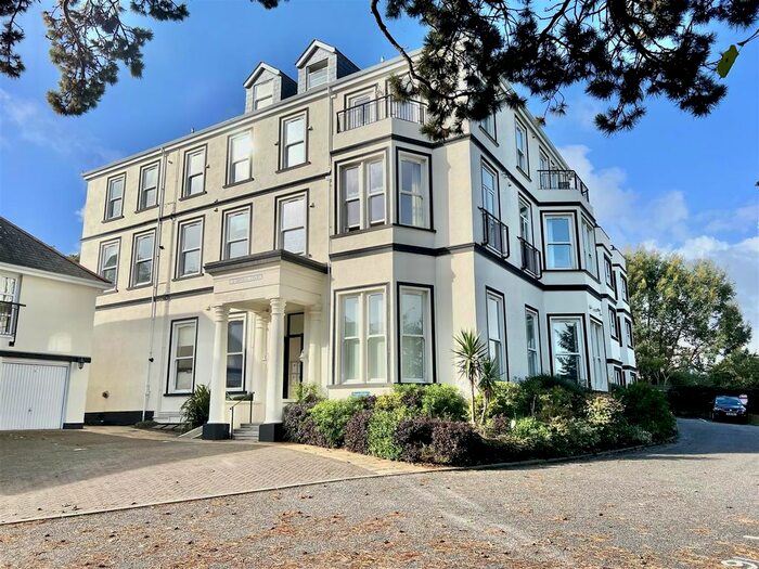 1 Bedroom Flat For Sale In Bar Road, Falmouth, TR11