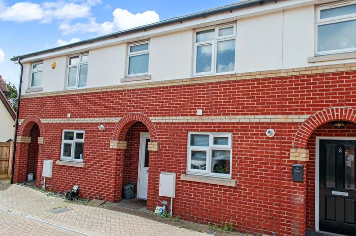 2 Bedroom Terraced House To Rent In Harwich Grove, Colchester, Essex, CO4