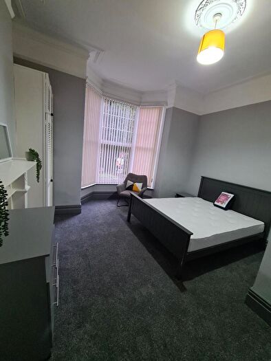 2 Bedroom Flat To Rent In Sketty Road, Uplands, Swansea, SA2
