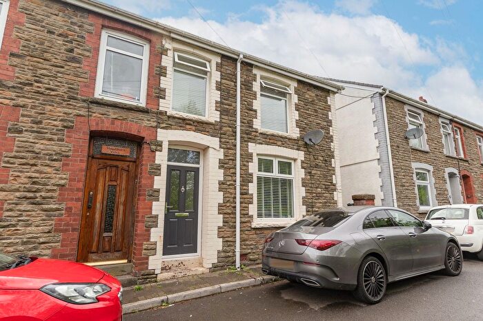 3 Bedroom Semi-Detached House For Sale In Woodville Terrace, Argoed, NP12